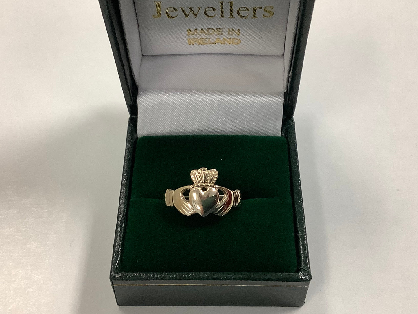 14k Facet gold claddagh #225