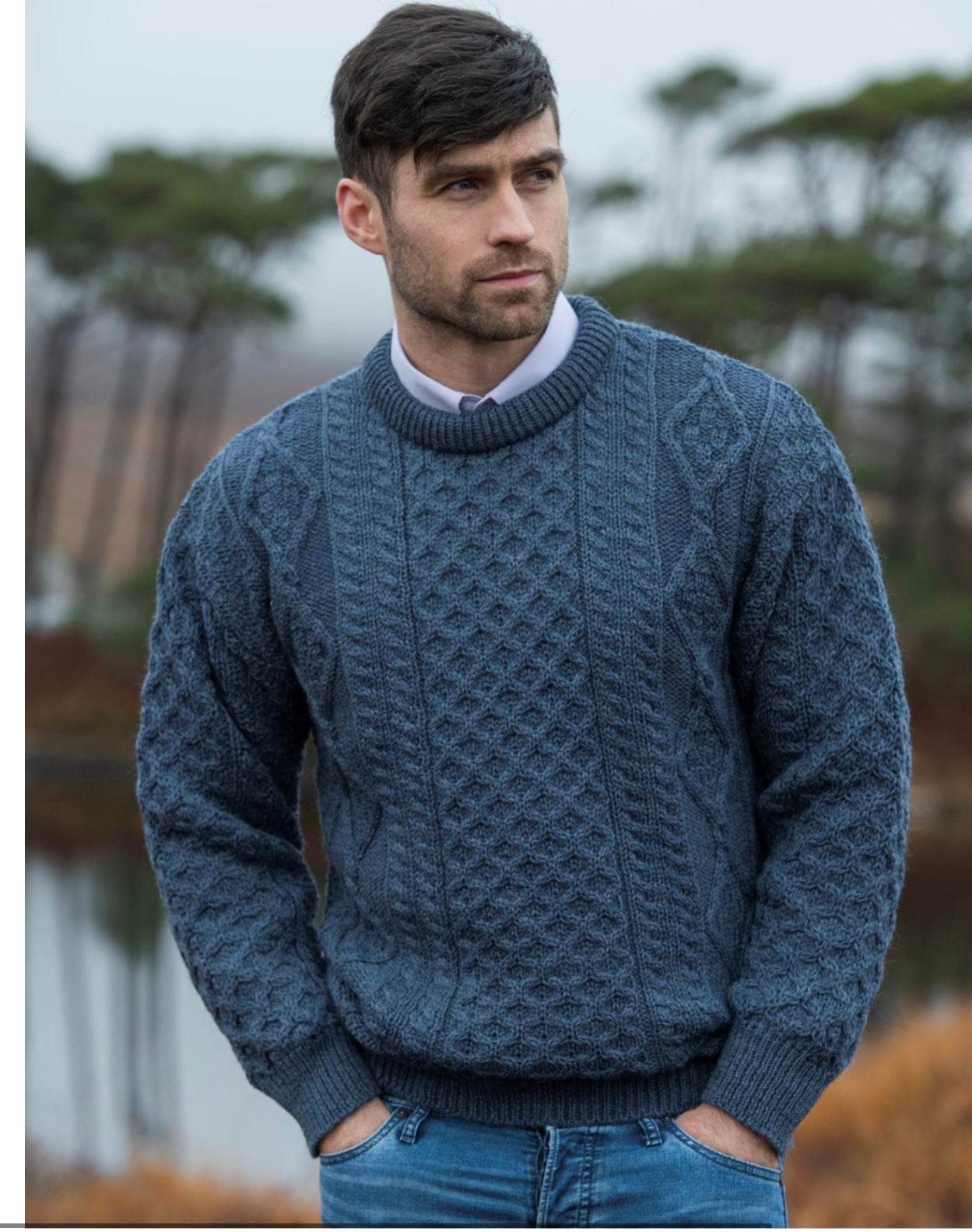 INIS MOR ARAN CREW NECK SWEATER: C1347 CASPIAN