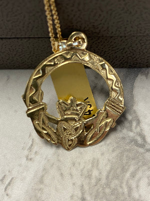 10k Claddagh pendant (large) 10C484