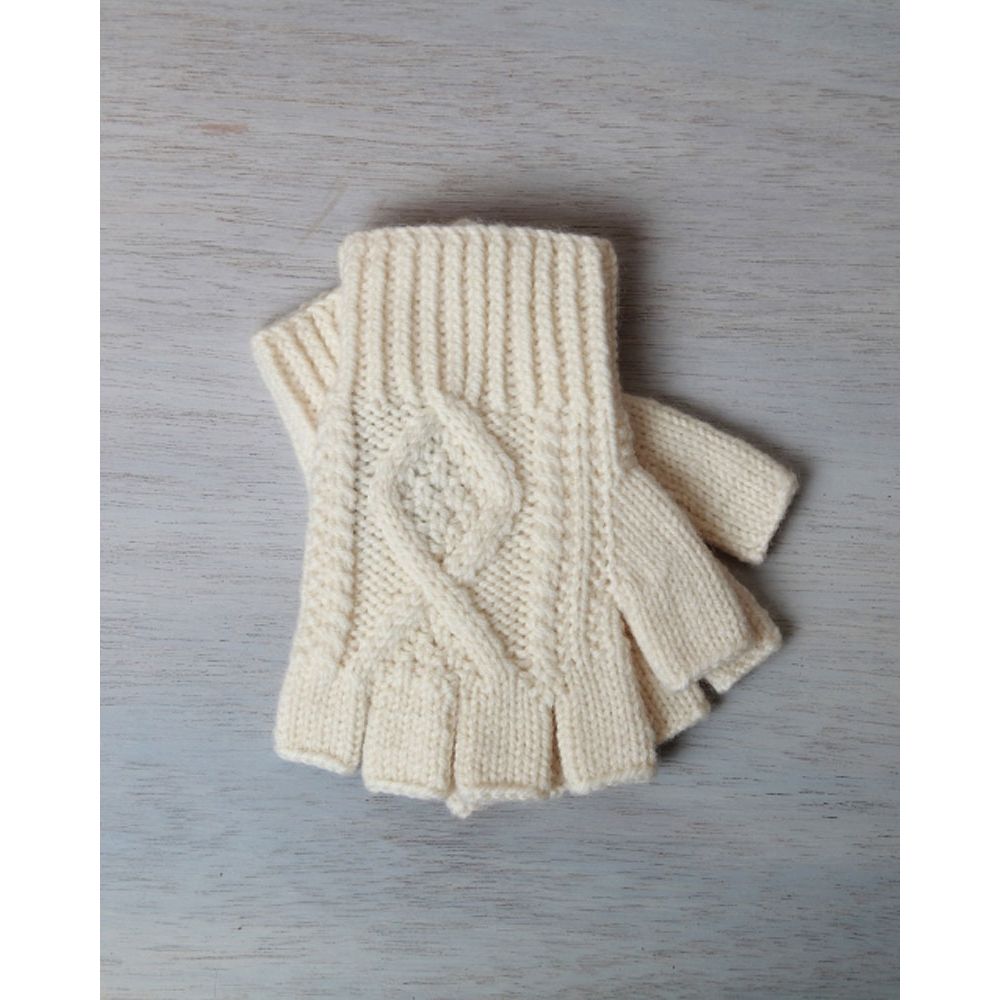 Aran fingerless gloves R210