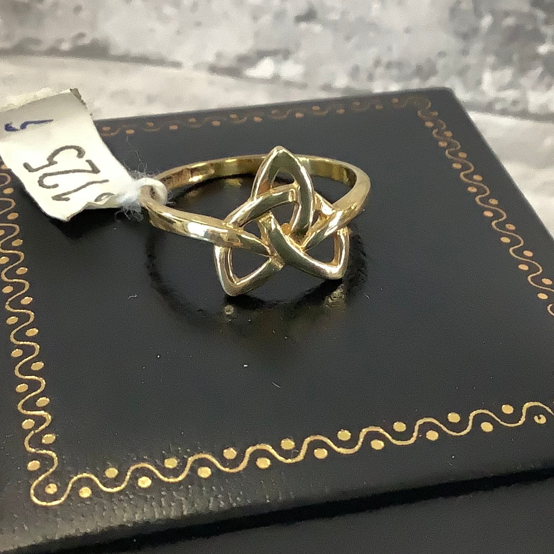 10k Celtic knot ring