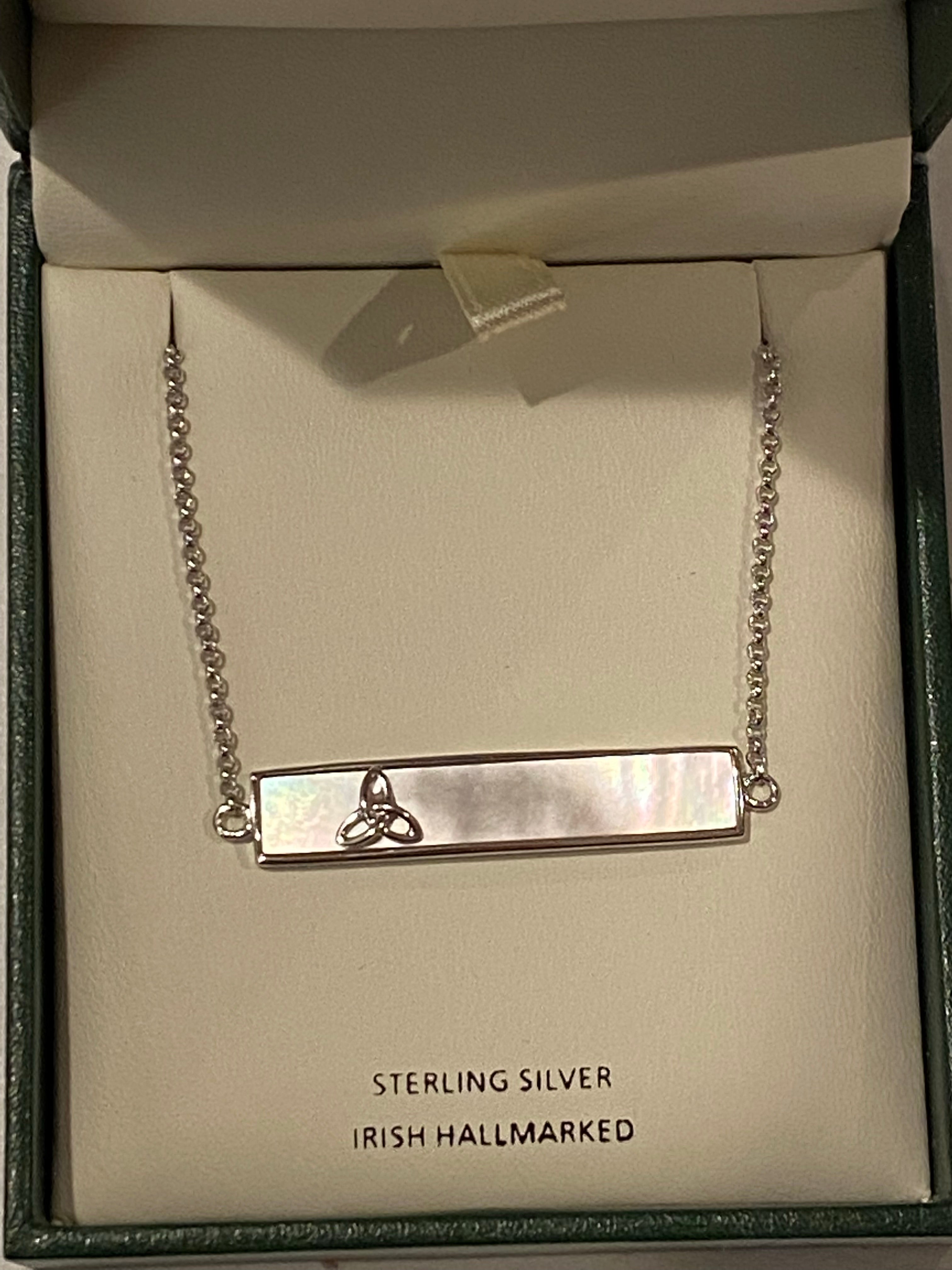 Sterling silver trinity/pearl Bolo bracelet A4000
