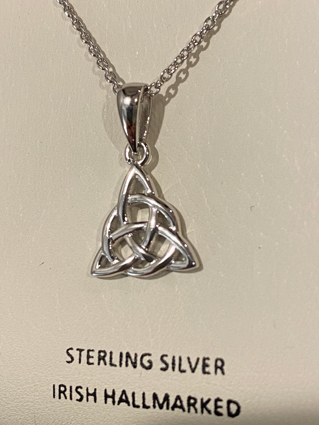 Sterling silver trinity pendant A1058