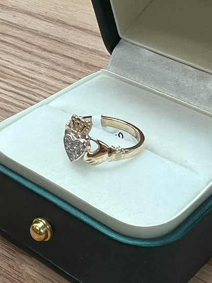 14K Gold Diamond set heart 363y