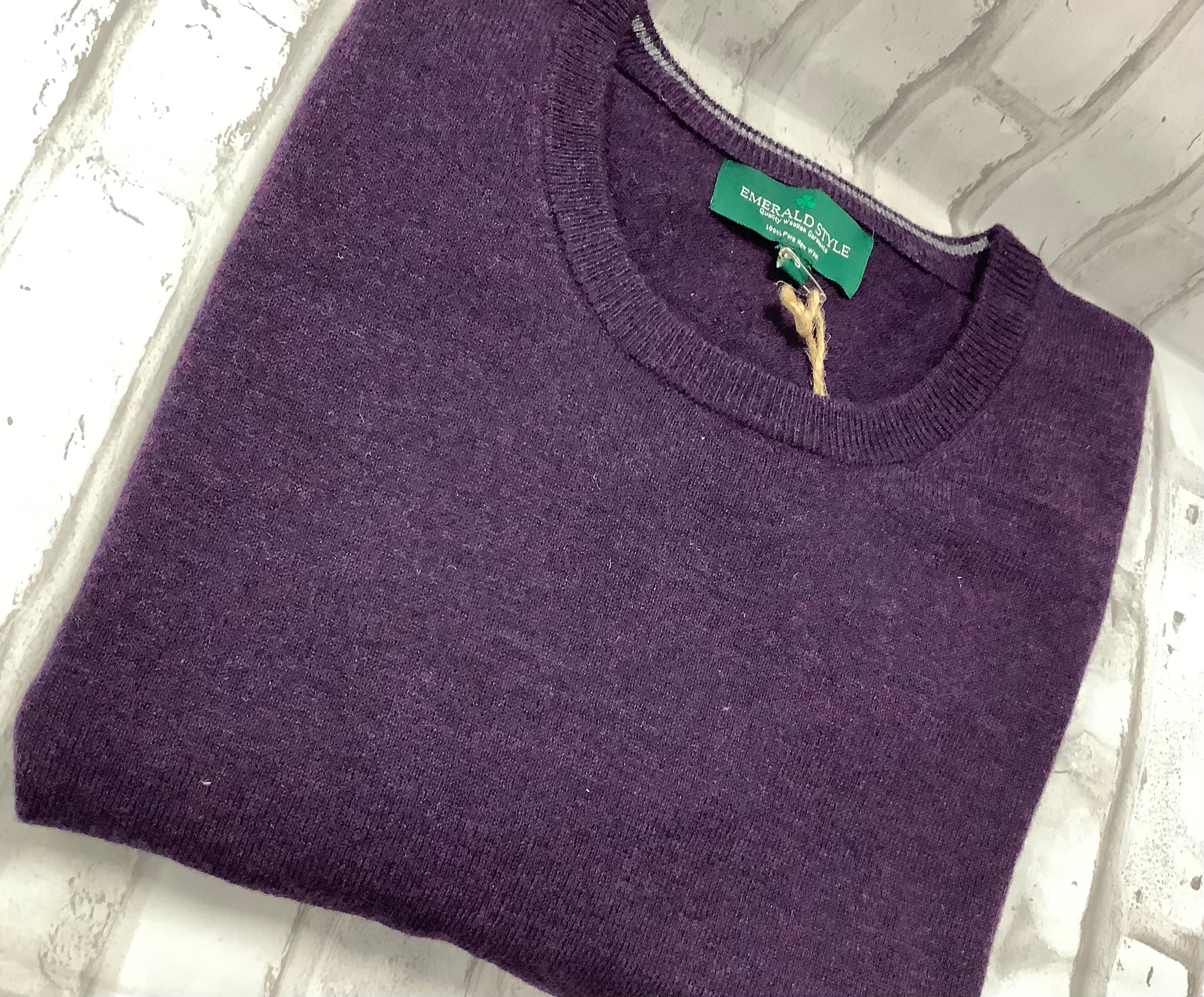 Men’s purple rounded lambs wool sweater