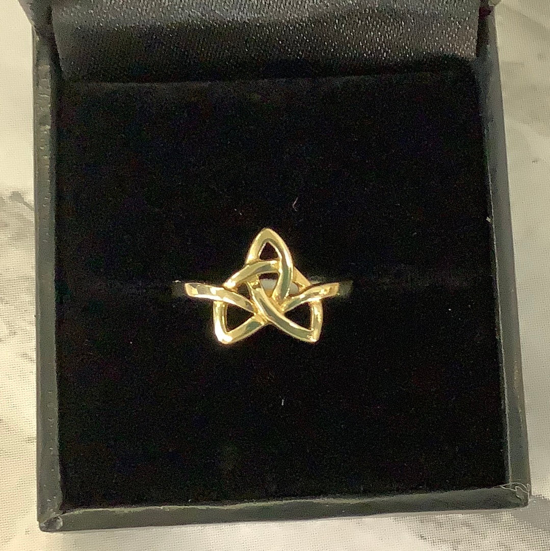 10k Celtic knot ring