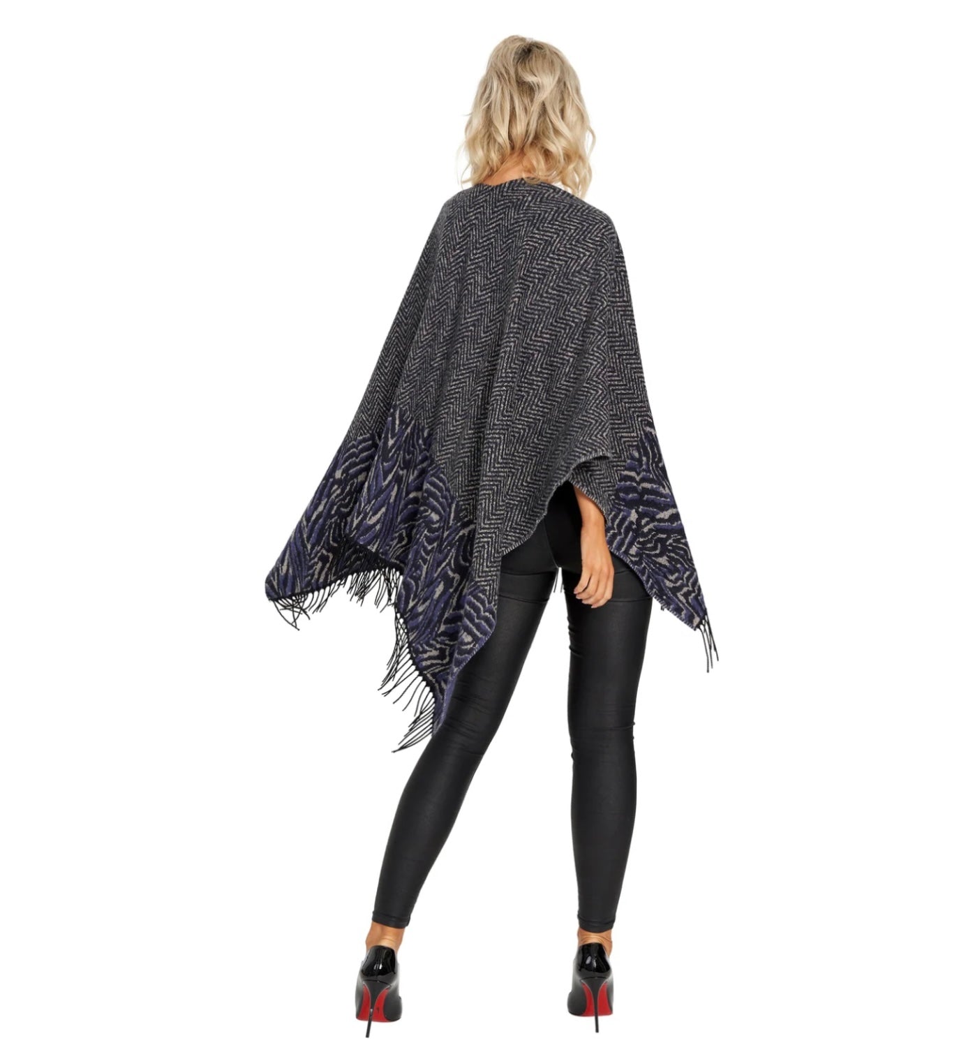 Fringed Shawl in Herringbone 9224 519803