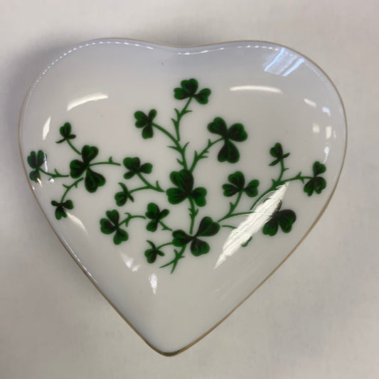 Shamrock sprig trinket heart box