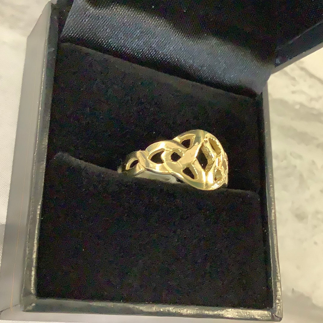 10k Celtic knot ring
