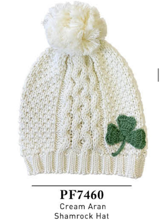 Aran adults hat with shamrock PF7460