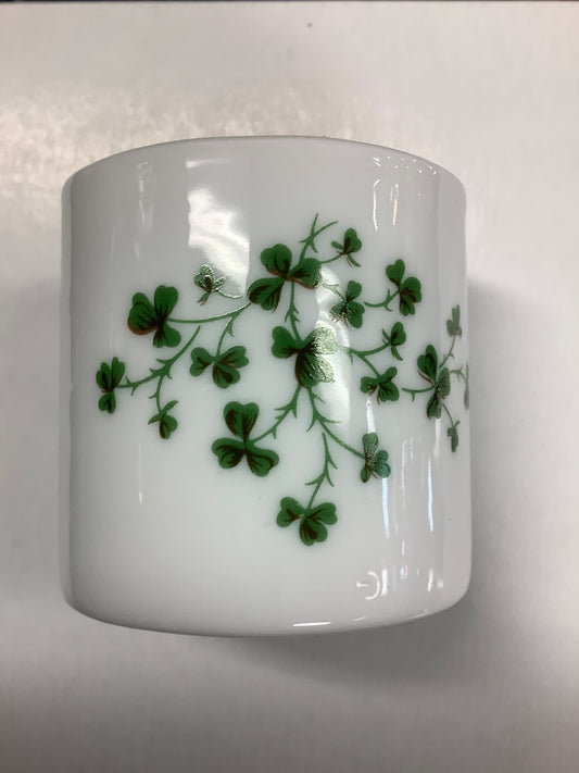 Glass napkin ring with shamrocks