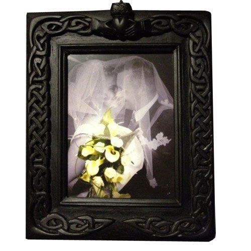 Island Turf Crafts BK33 Celtic Wedding Frame 12”x10”