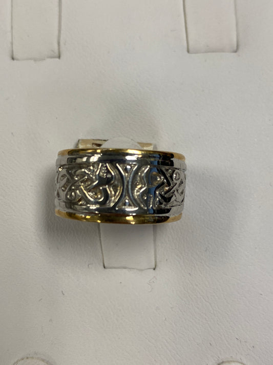 14k two tone Celtic band size 5.5