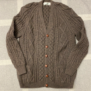 Crana hand knit cardigan size 42 color turf