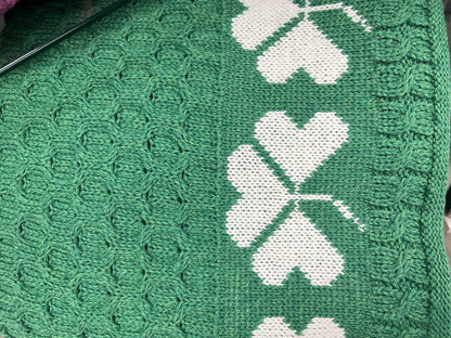 Shamrock throw aran woolen Mills A962